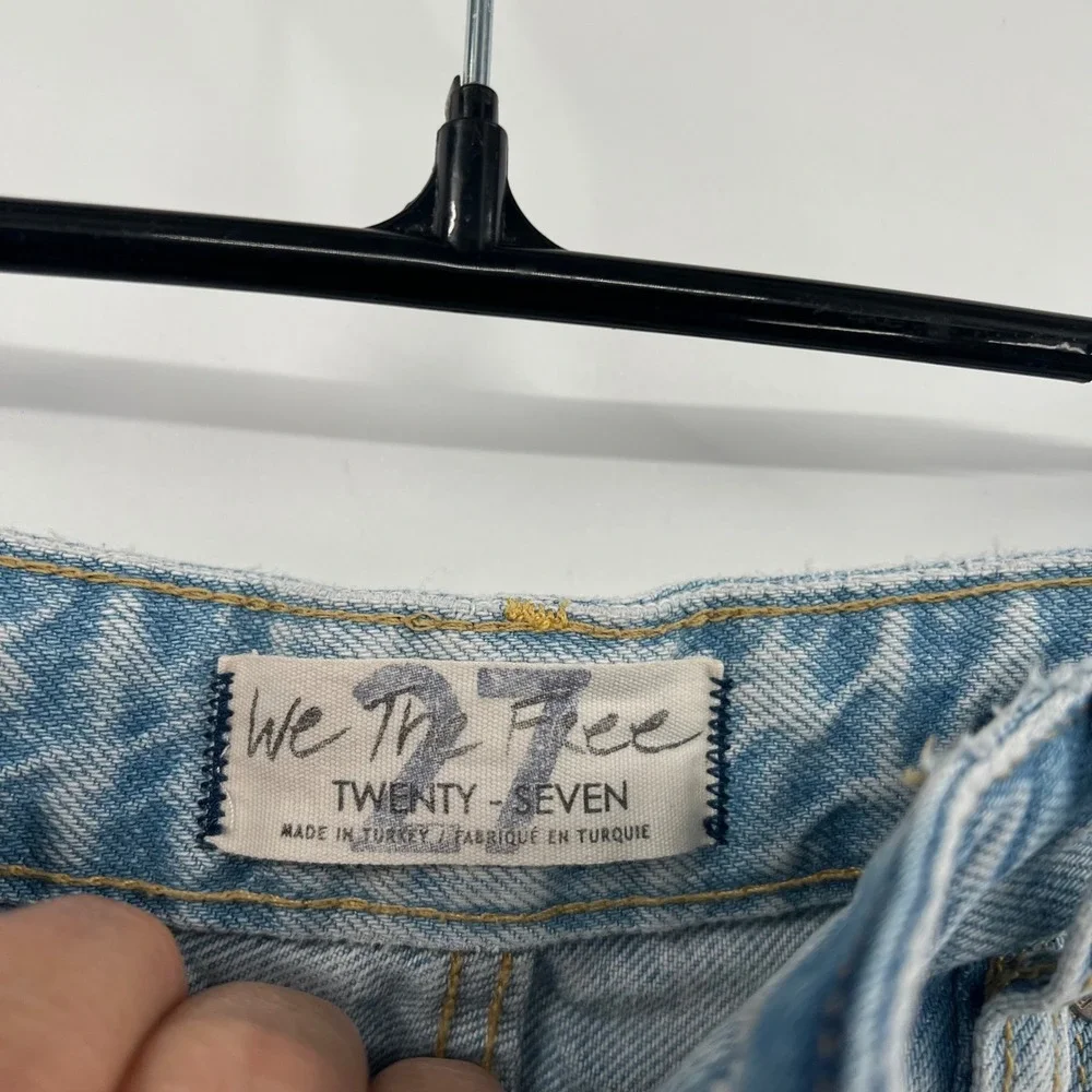 Free People We The Free Distressed Denim Shorts Light Wash Blue 27 Button Fly‎